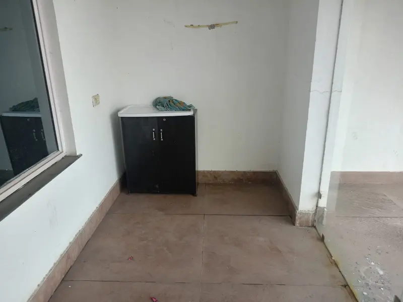 704206821_SEC 4 A 17 (3).webp